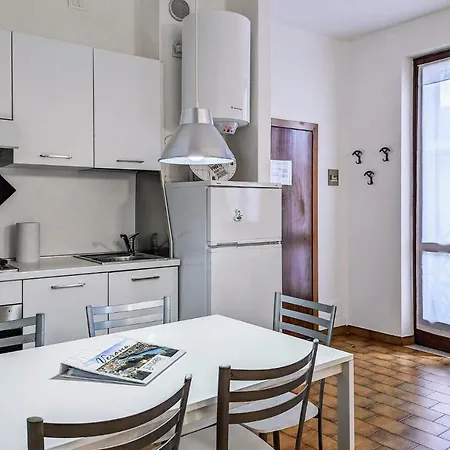 Appartement Pisano12 *