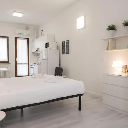 Apartamento Pisano12 *