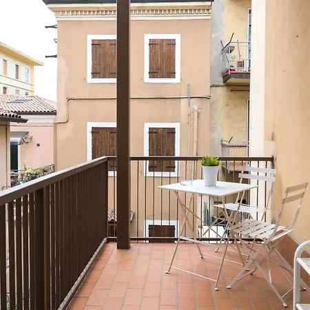 Pisano12 Apartamento *